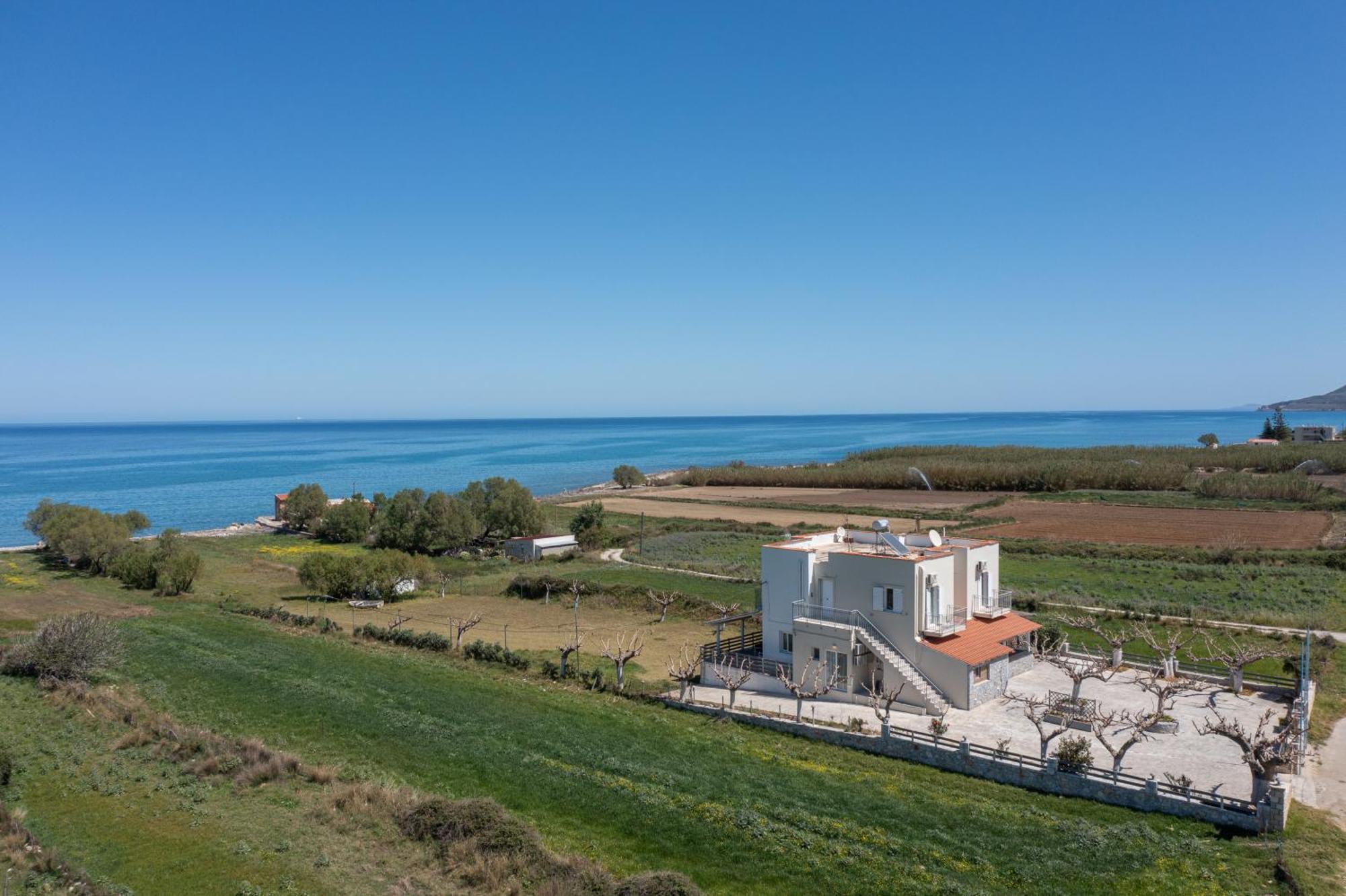 Beachfront First-Floor Suite Georgioupoli Exterior foto