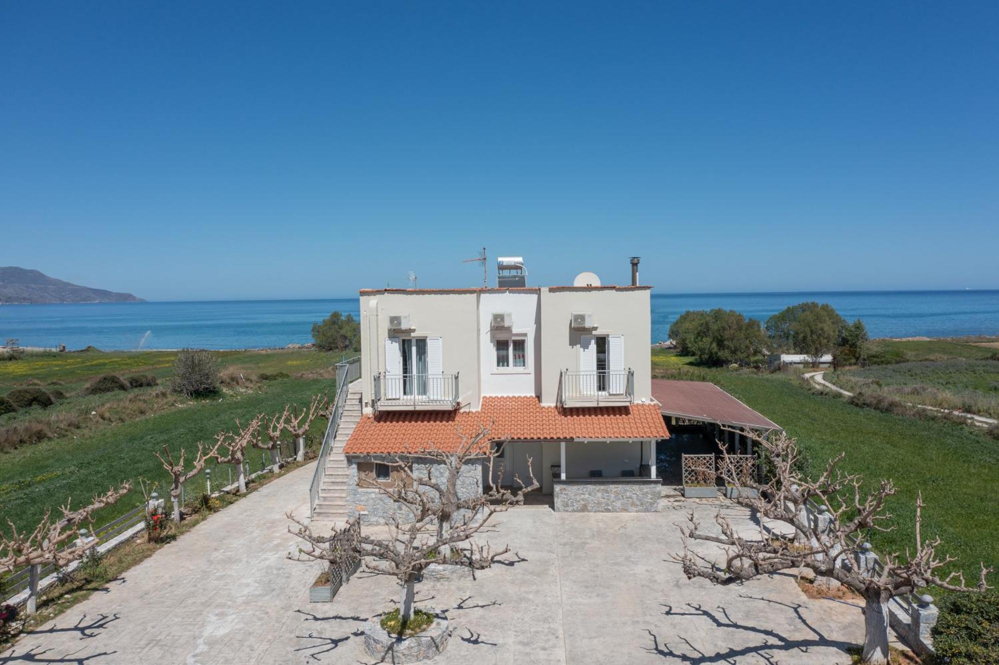 Beachfront First-Floor Suite Georgioupoli Exterior foto
